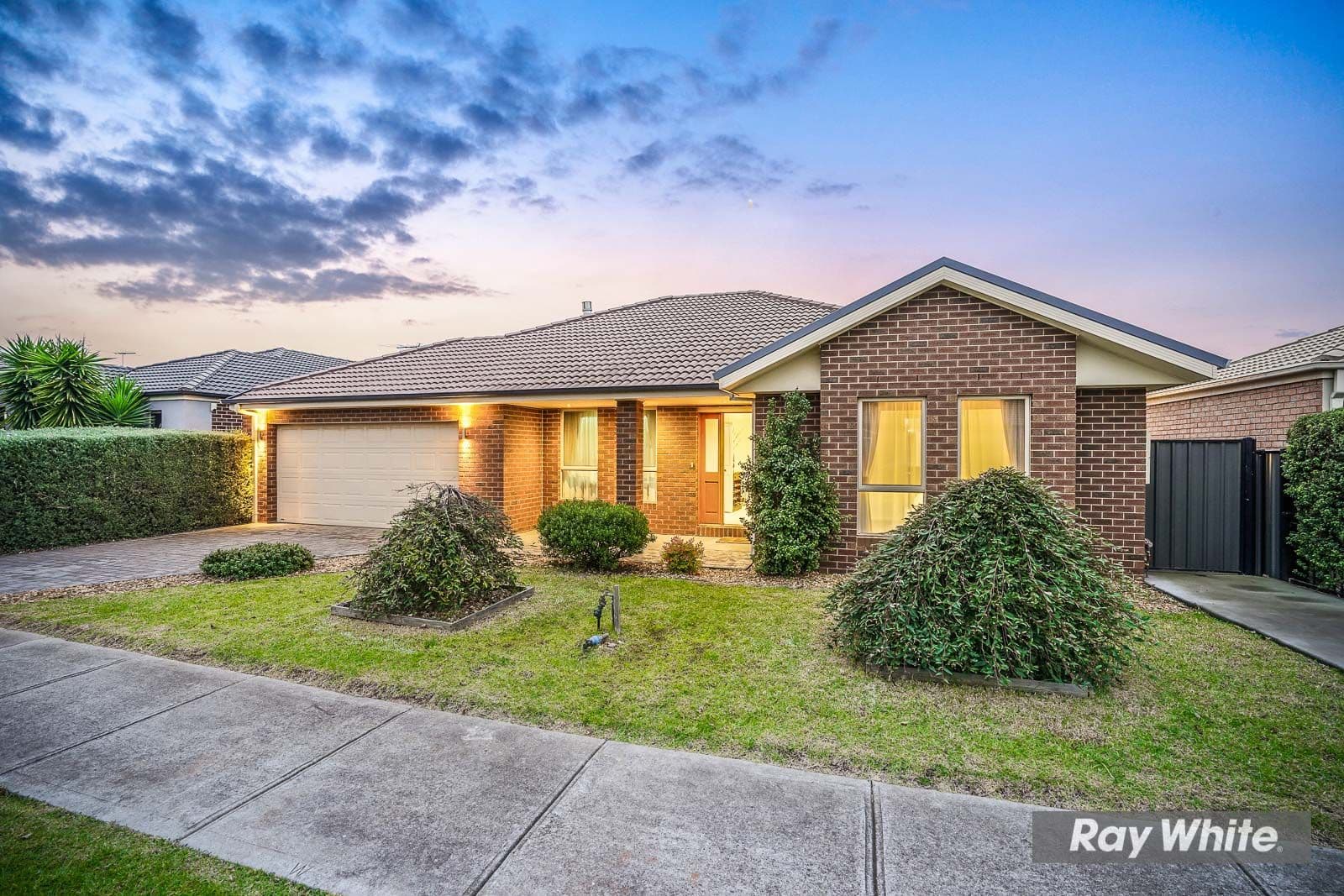 10 Millendon Boulevard, Tarneit VIC 3029, Tarneit - Image 1