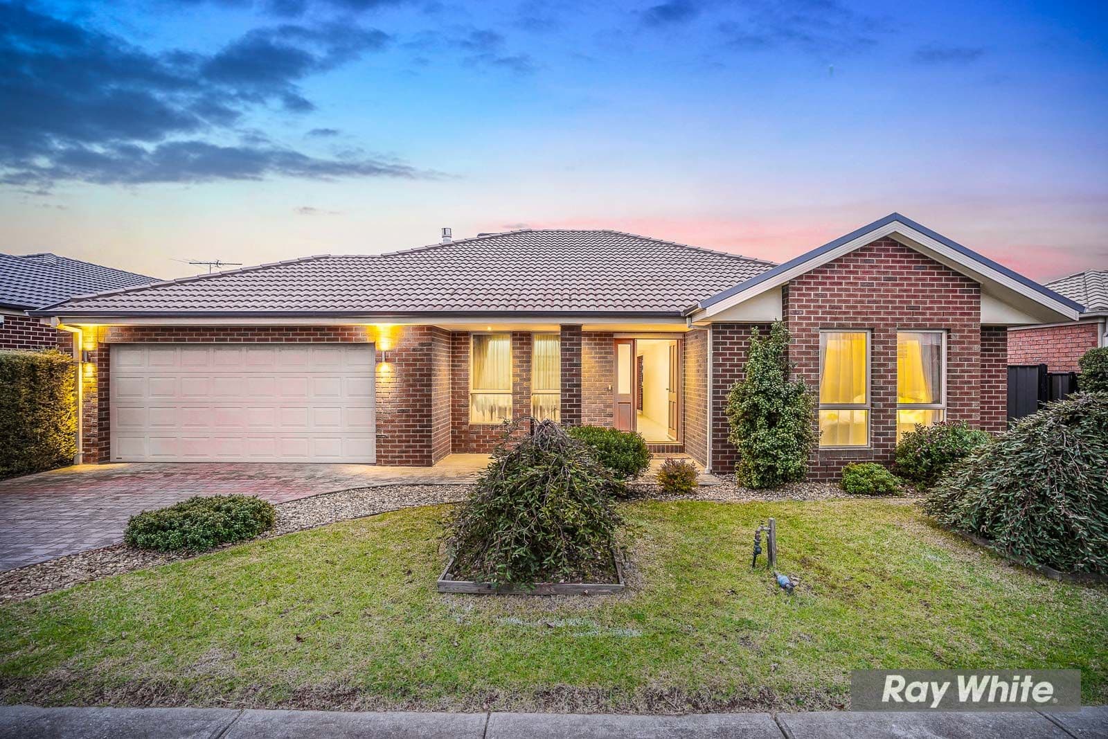 10 Millendon Boulevard, Tarneit VIC 3029, Tarneit - Thumbnail 3
