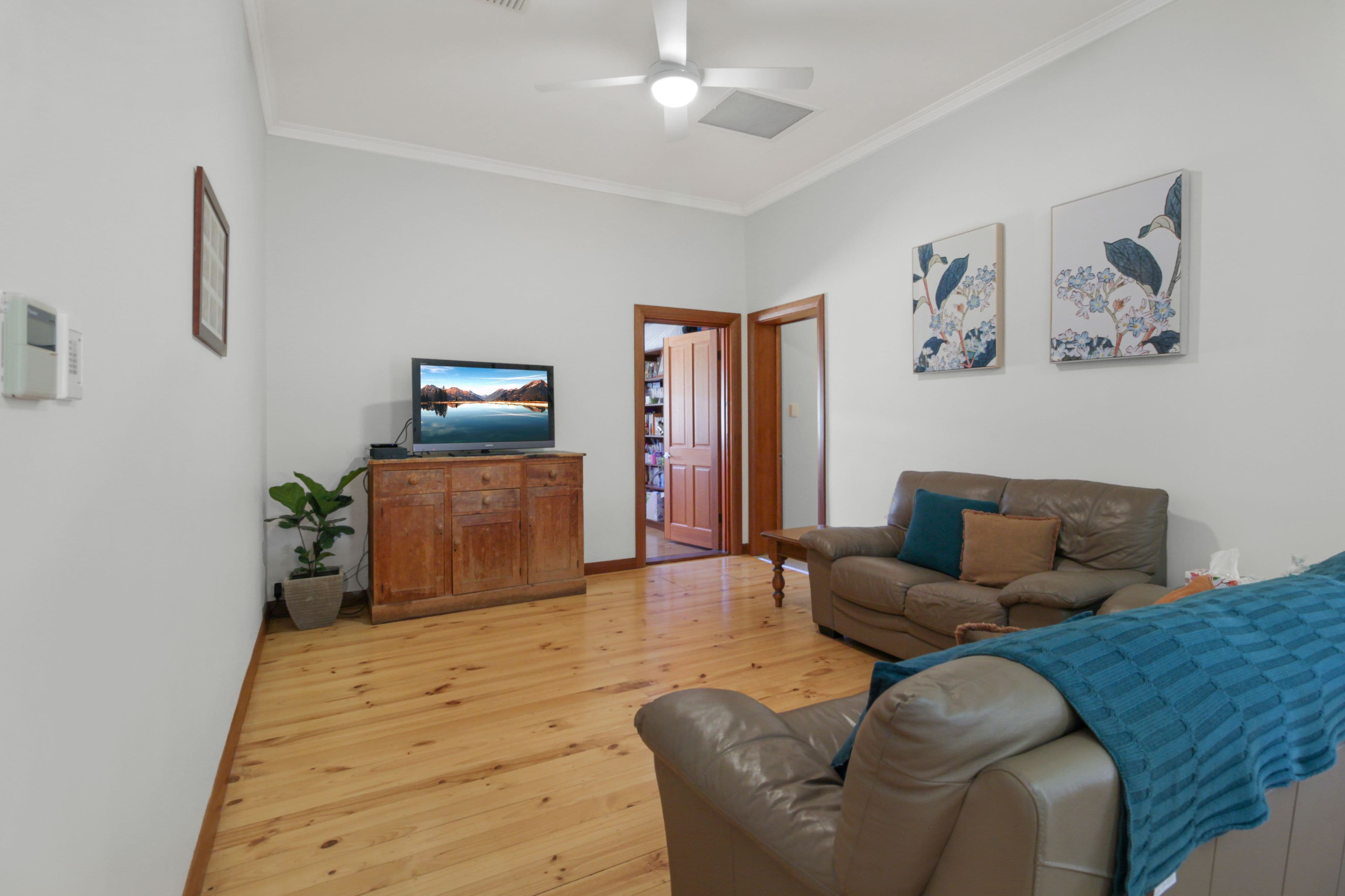 12 Merritt Avenue, Berri SA 5343, Berri - Thumbnail 3