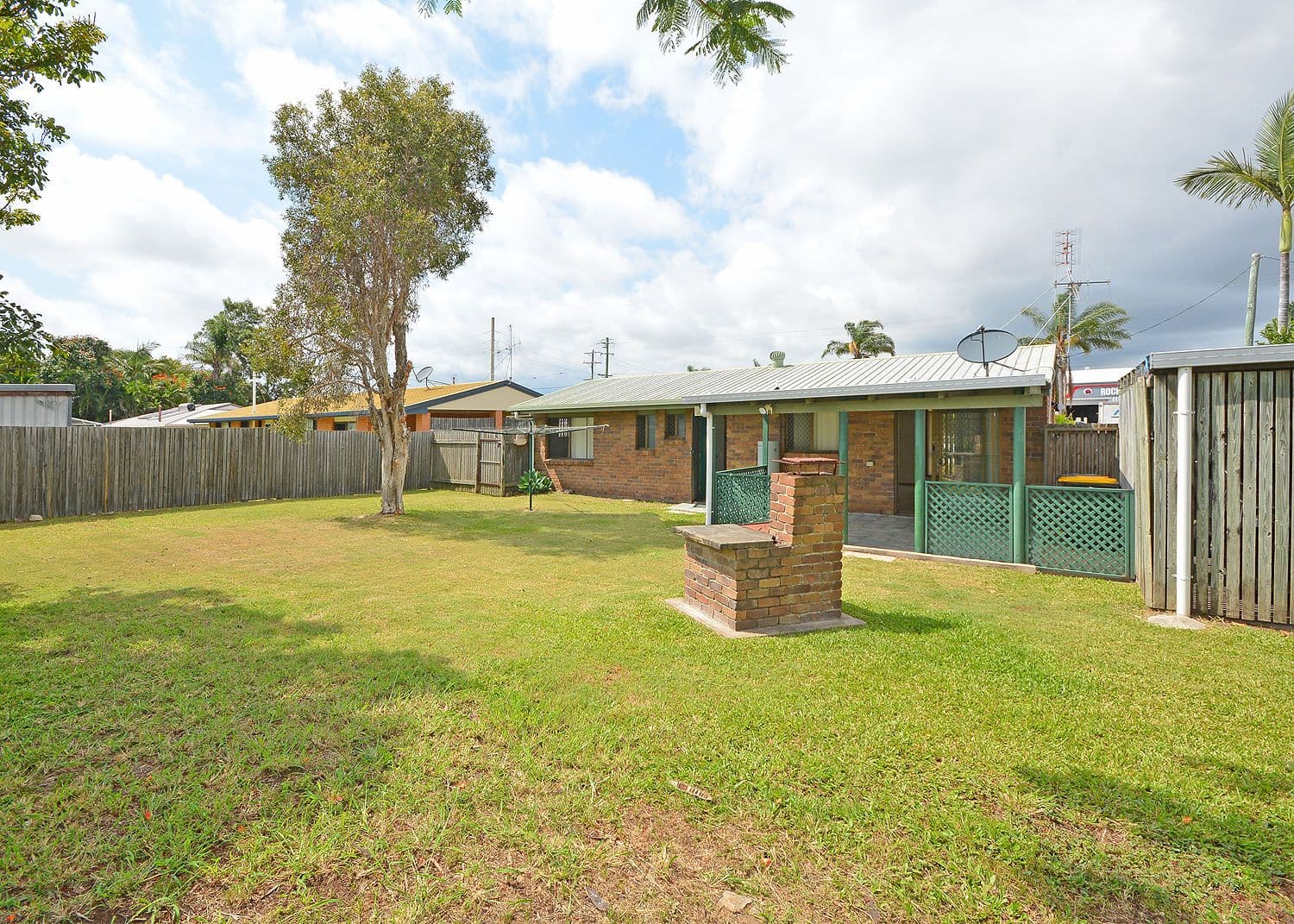 74 Old Maryborough Road, Pialba QLD 4655, Pialba - Thumbnail 2
