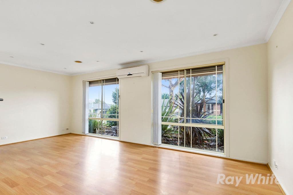 9 Overton Close, Rowville VIC 3178, Rowville - Thumbnail 3