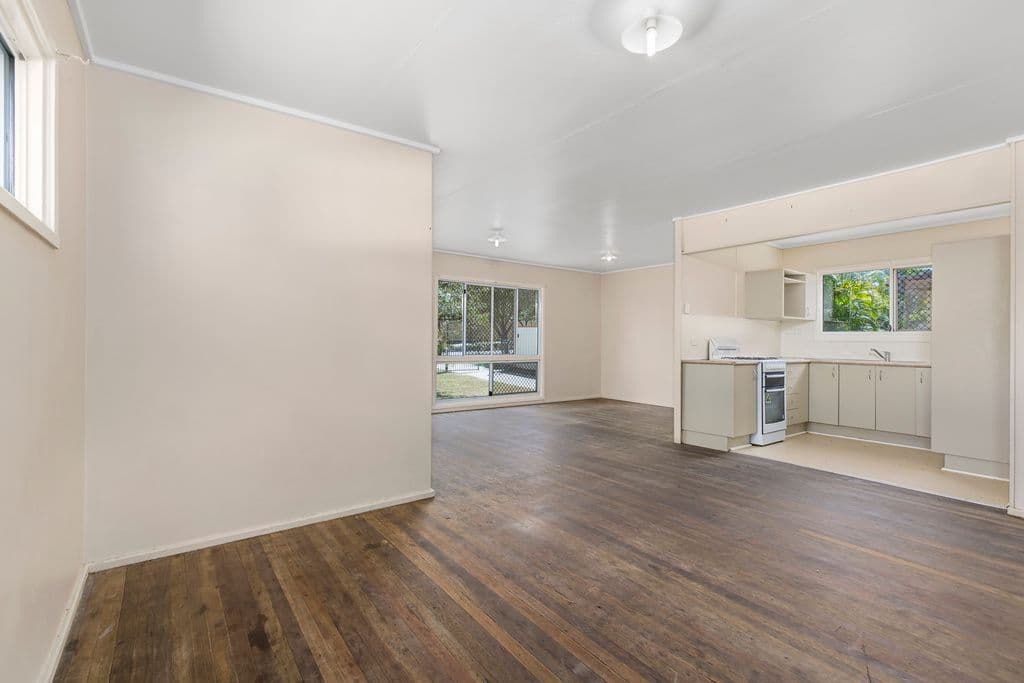 115 Sinclair Drive, Ellen Grove QLD 4078, Ellen Grove - Thumbnail 2