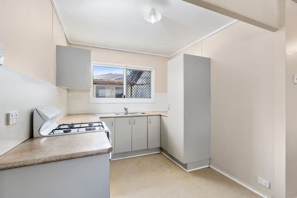 115 Sinclair Drive, Ellen Grove QLD 4078, Ellen Grove - Thumbnail 4