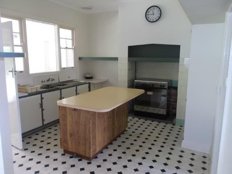 39 Arnott Street, MANJIMUP WA 6258, Manjimup - Thumbnail 2