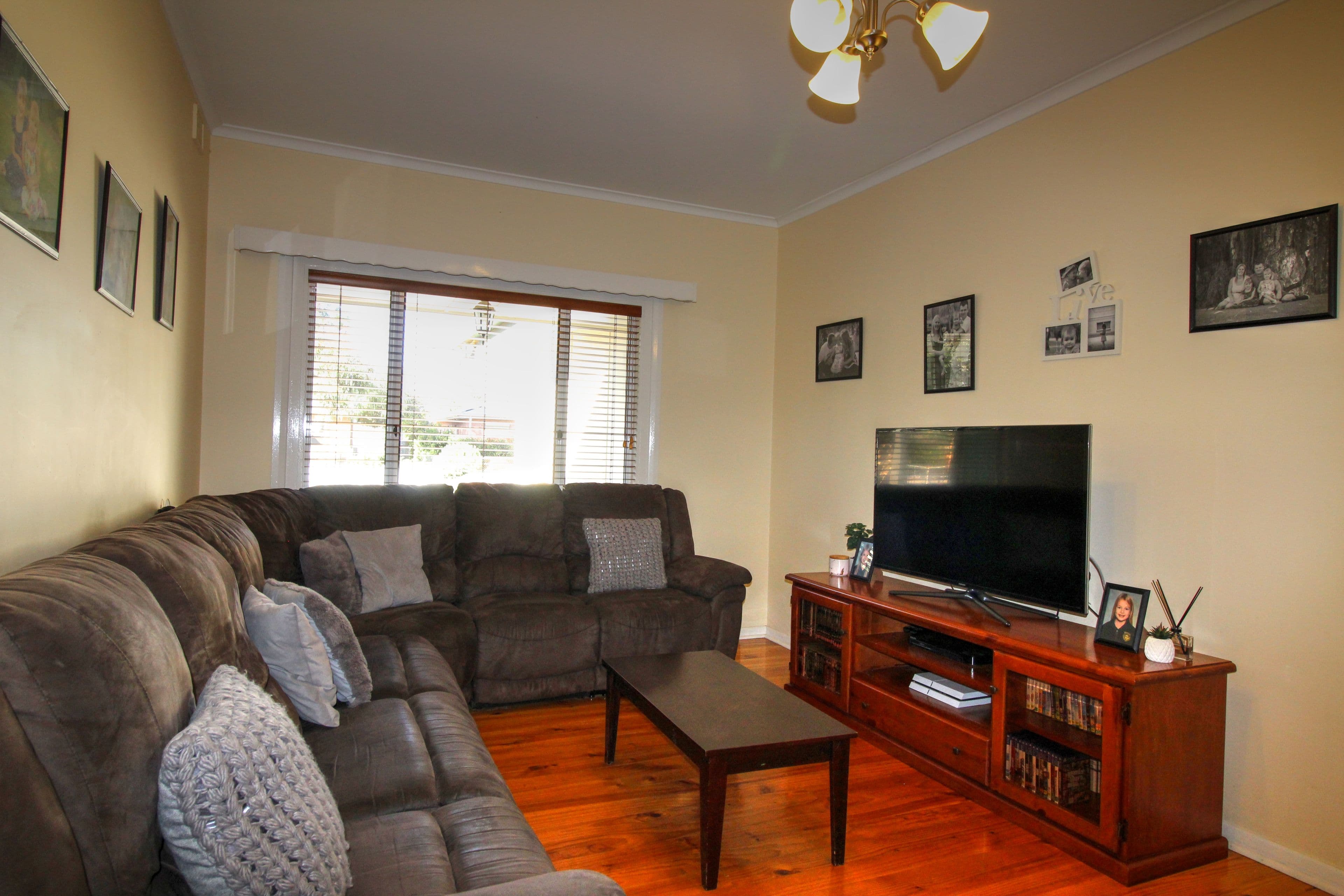 19 Kurrajong Avenue, Renmark SA 5341, Renmark - Thumbnail 2