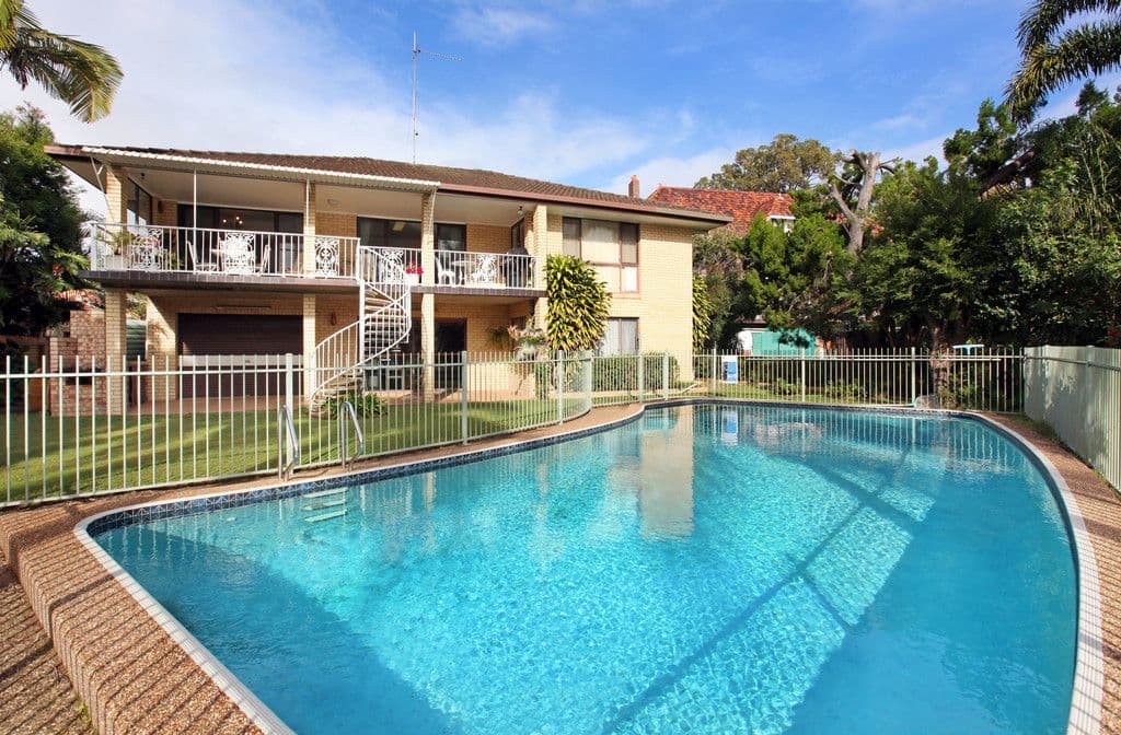 15 Wildash Street, Southport QLD 4215, Southport - Thumbnail 3