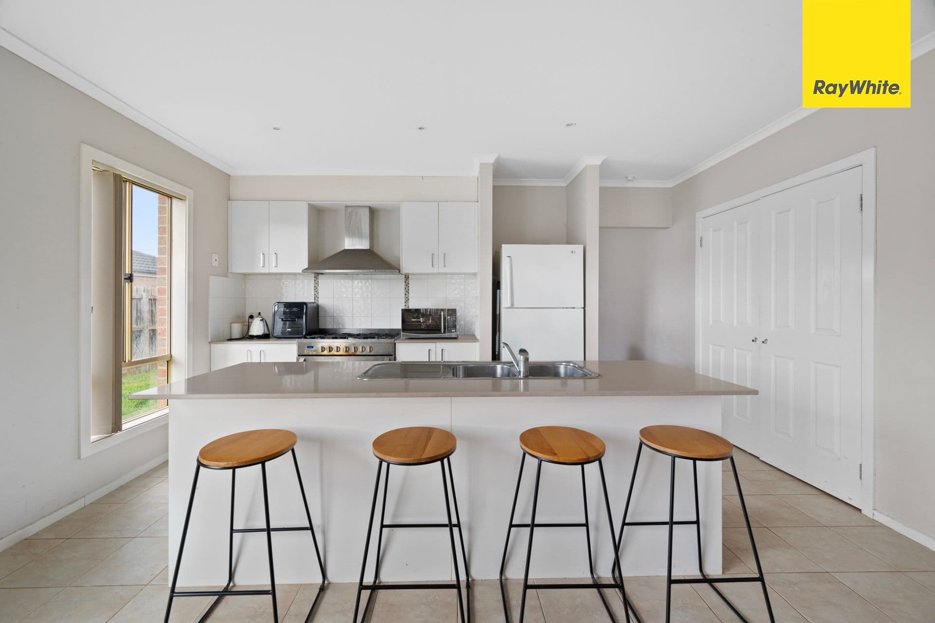 21 Spearfelt Street, Kurunjang VIC 3337, Kurunjang - Thumbnail 4