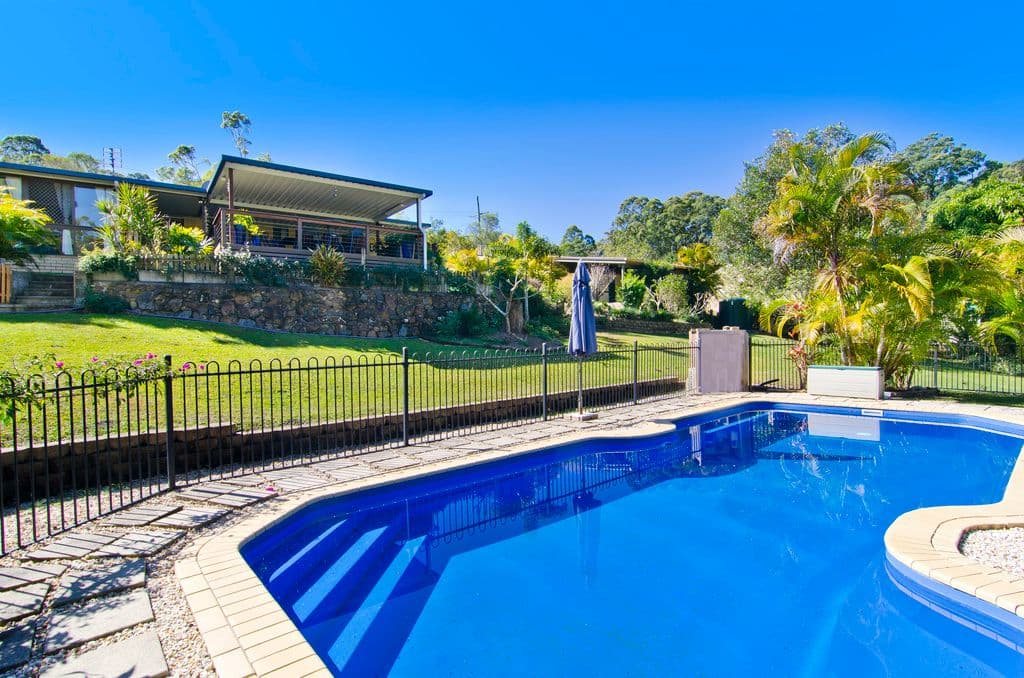 4 Coorabin Court, TALLEBUDGERA QLD 4228, Tallebudgera - Image 1