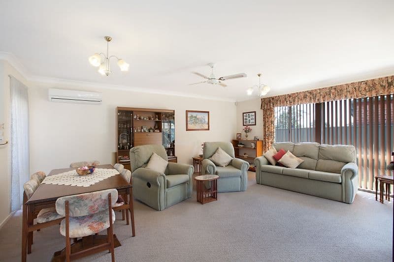 23 Castlereagh Crescent, Bateau Bay NSW 2261, Bateau Bay - Thumbnail 2