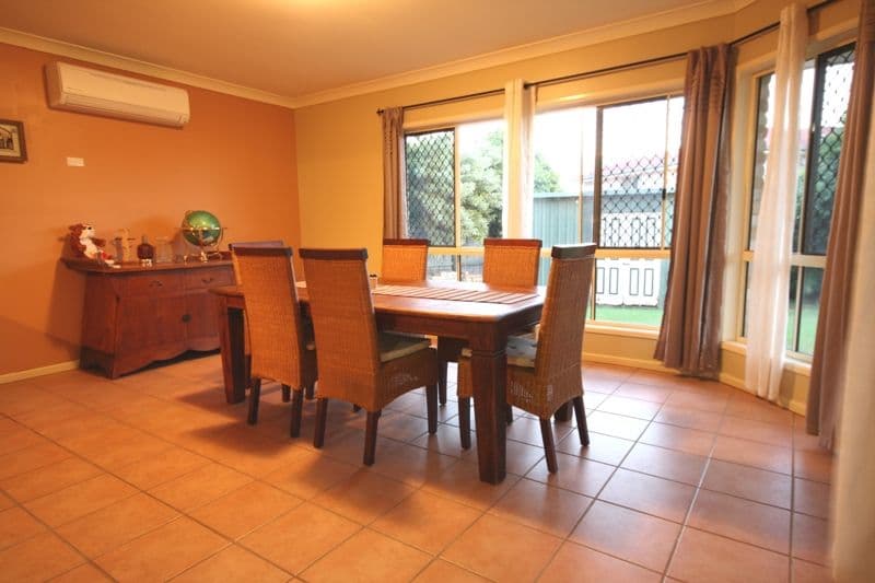 58 Azalea Crescent, CALAMVALE QLD 4116, Calamvale - Thumbnail 5