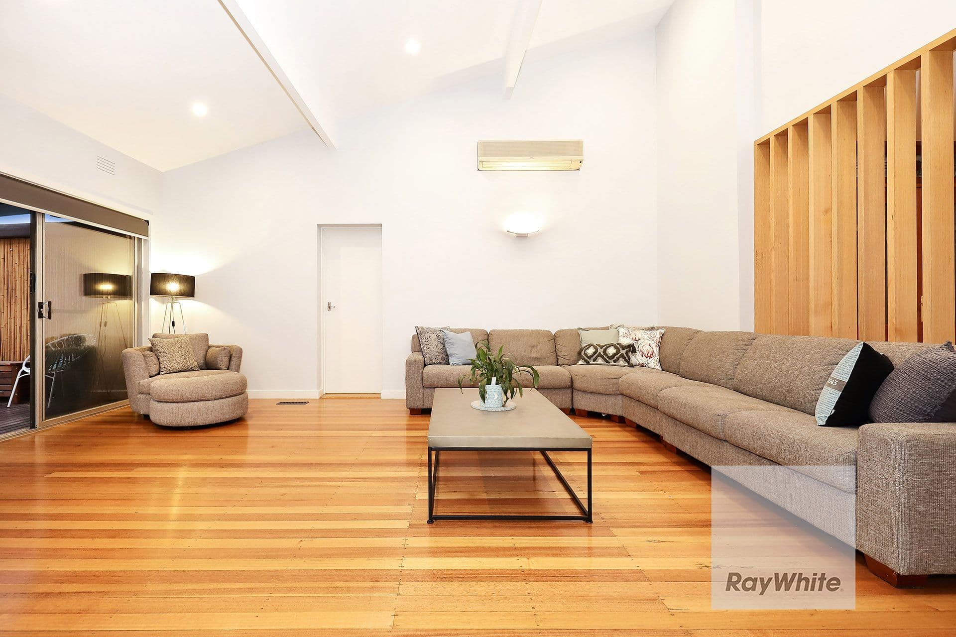 12 Koonalda Road, Gladstone Park VIC 3043, Gladstone Park - Thumbnail 8