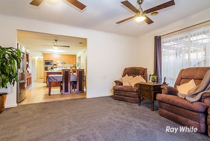 24 Oakman Way, Hampton Park VIC 3976, Hampton Park - Thumbnail 5