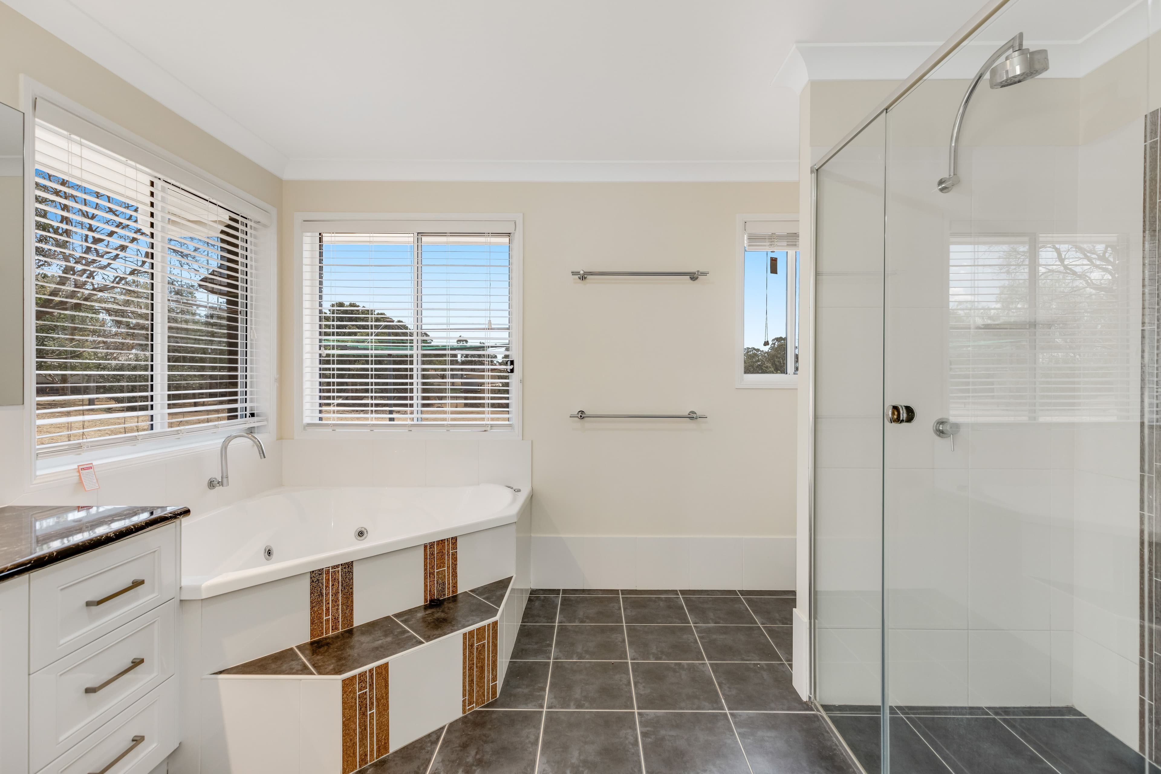 6 Phipps Drive, Meringandan West QLD 4352, Meringandan West - Thumbnail 8