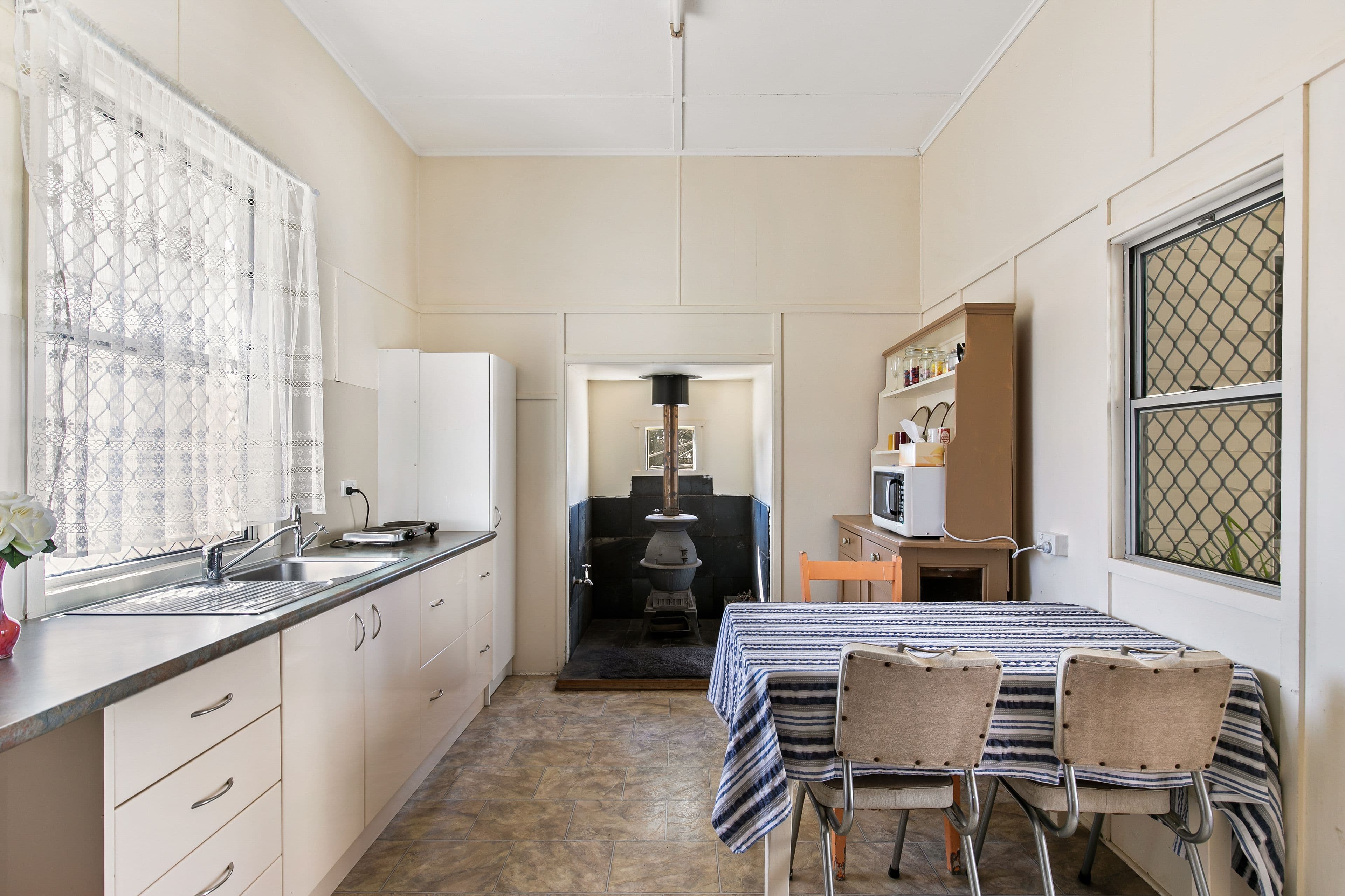 4 Eton Street, Cambooya QLD 4358, Cambooya - Thumbnail 3