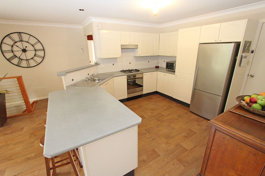 16 Beveridge Drive, GREEN POINT NSW 2251, Green Point - Thumbnail 3