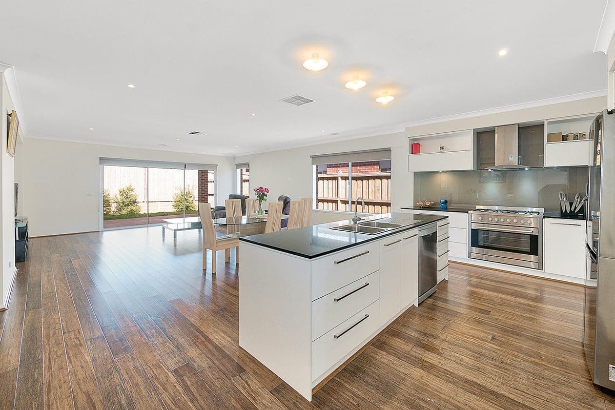 3 Goodenia Loop, Cranbourne West VIC 3977, Cranbourne West - Thumbnail 3