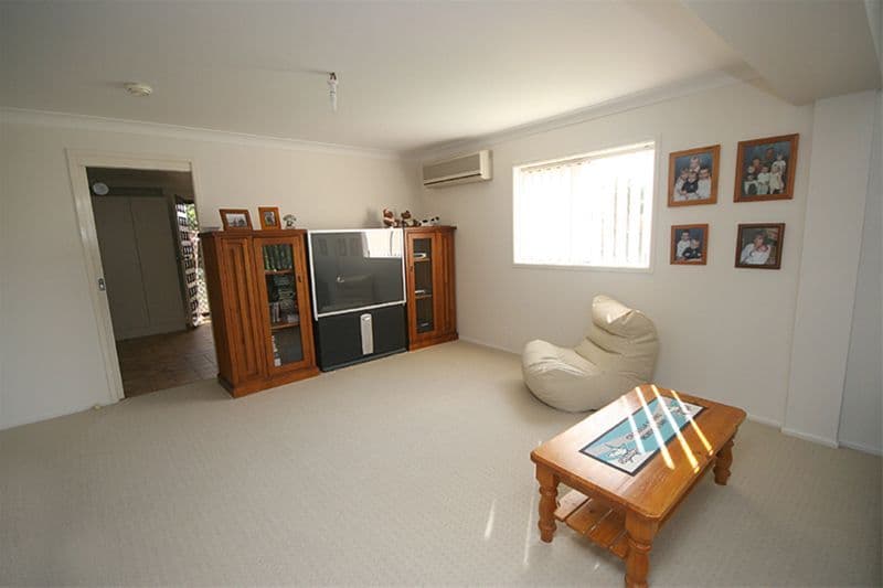 63  Oxley Avenue, KIAMA DOWNS NSW 2533, Kiama Downs - Thumbnail 5