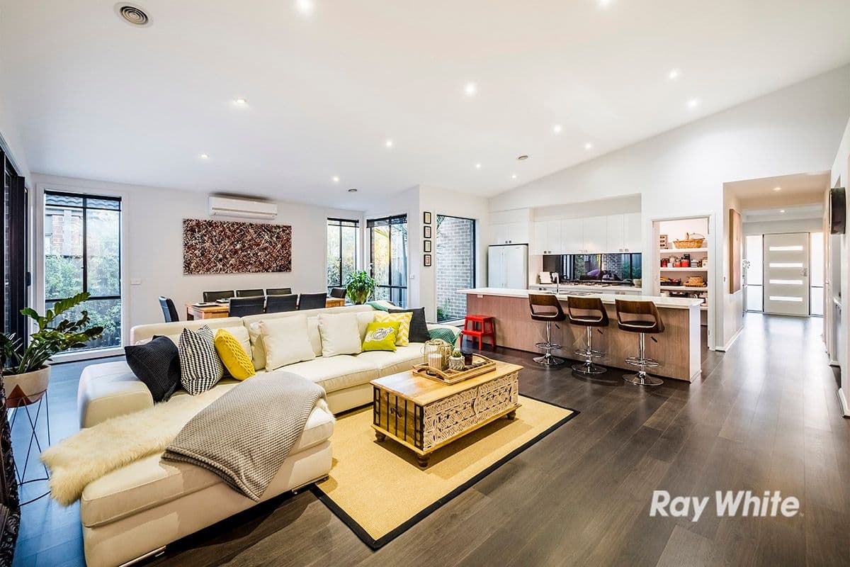 12 Ventasso Street, Clyde North VIC 3978, Clyde North - Thumbnail 4