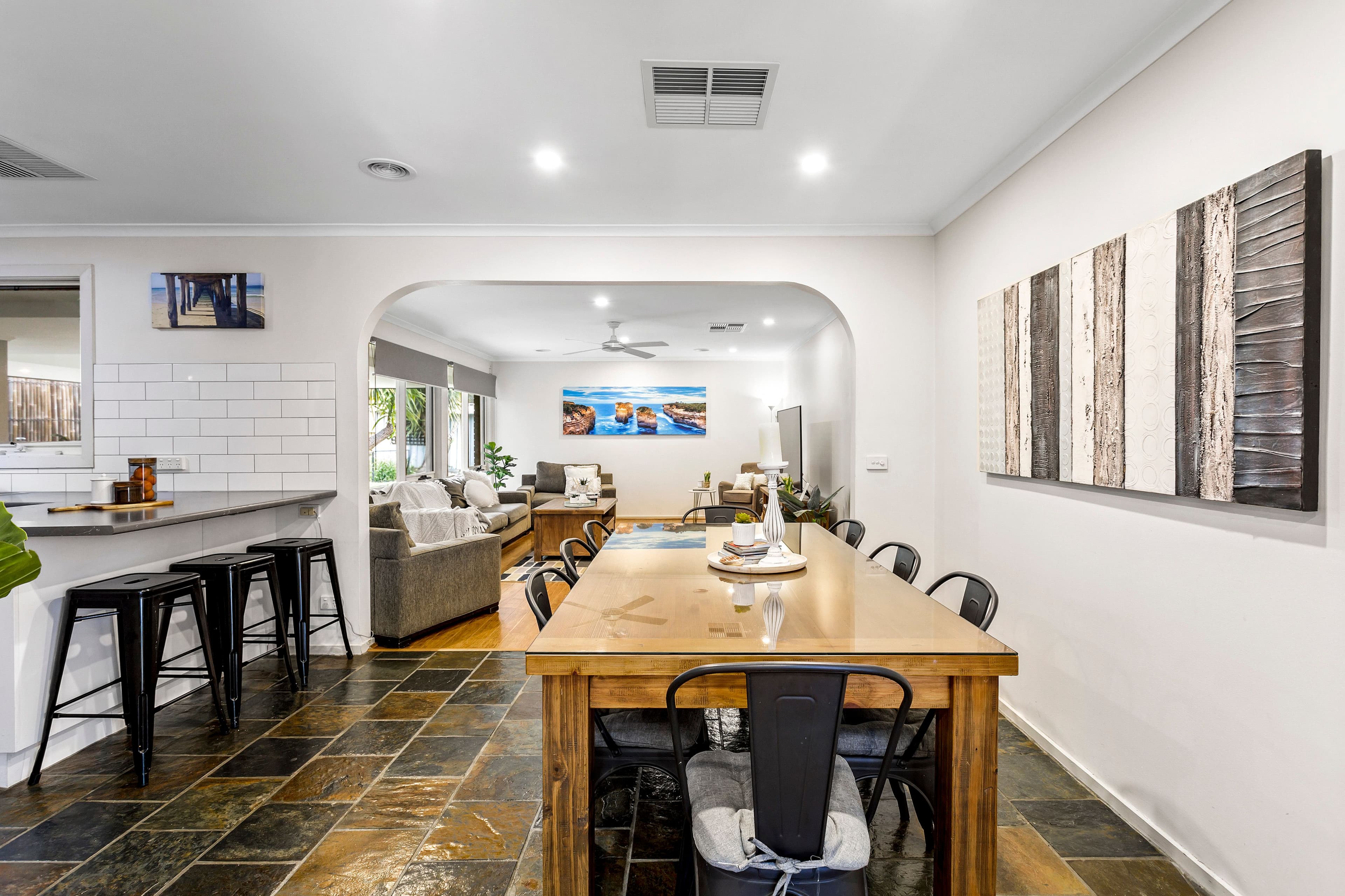 518 Elizabeth Drive, Sunbury VIC 3429, Sunbury - Thumbnail 4