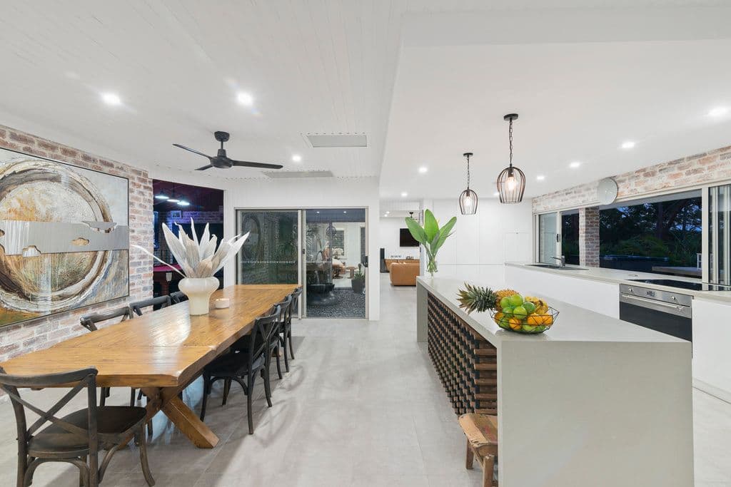 574 Tallebudgera Creek Road, Tallebudgera Valley QLD 4228, Tallebudgera Valley - Thumbnail 3
