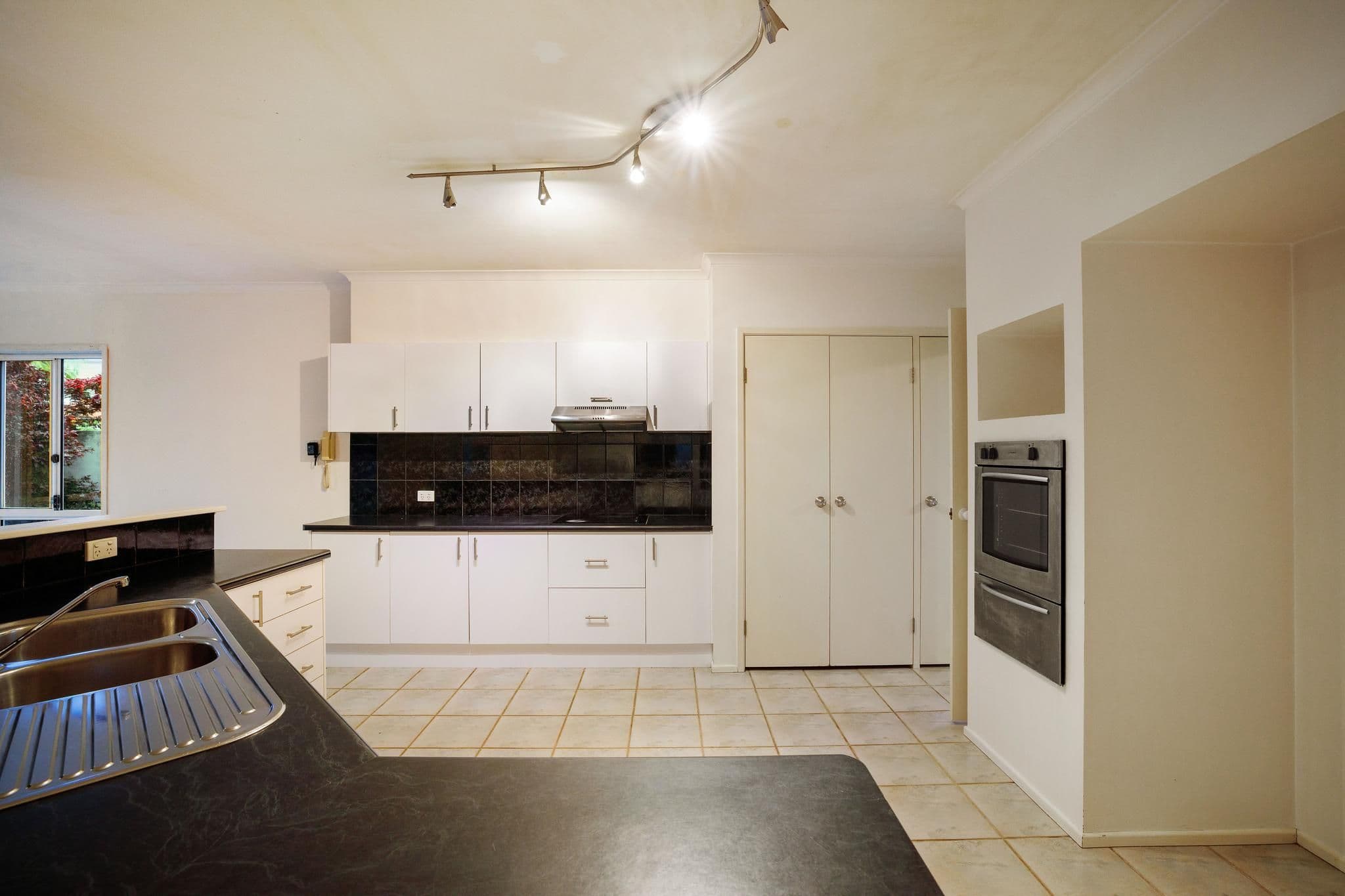 15 Julatten Drive, Robina QLD 4226, Robina - Thumbnail 7