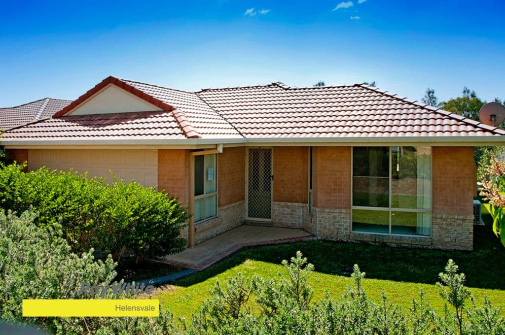 7 Fanning Court, PACIFIC PINES QLD 4211, Pacific Pines - Thumbnail 2