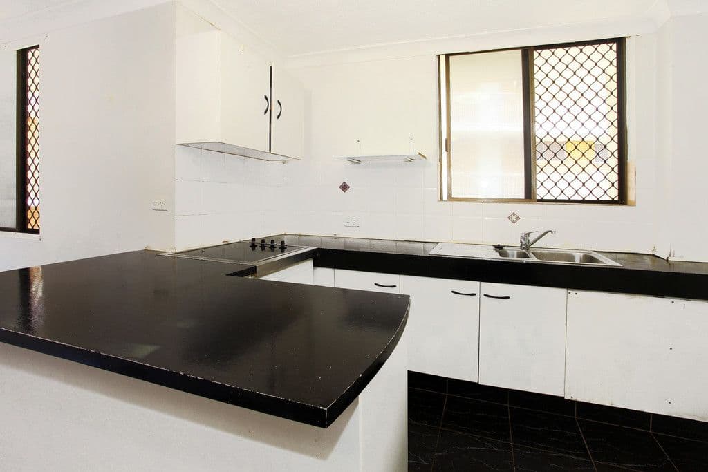 28 'St Tropez' 35 Orchid Avenue, Surfers Paradise QLD 4217, Surfers Paradise - Thumbnail 4