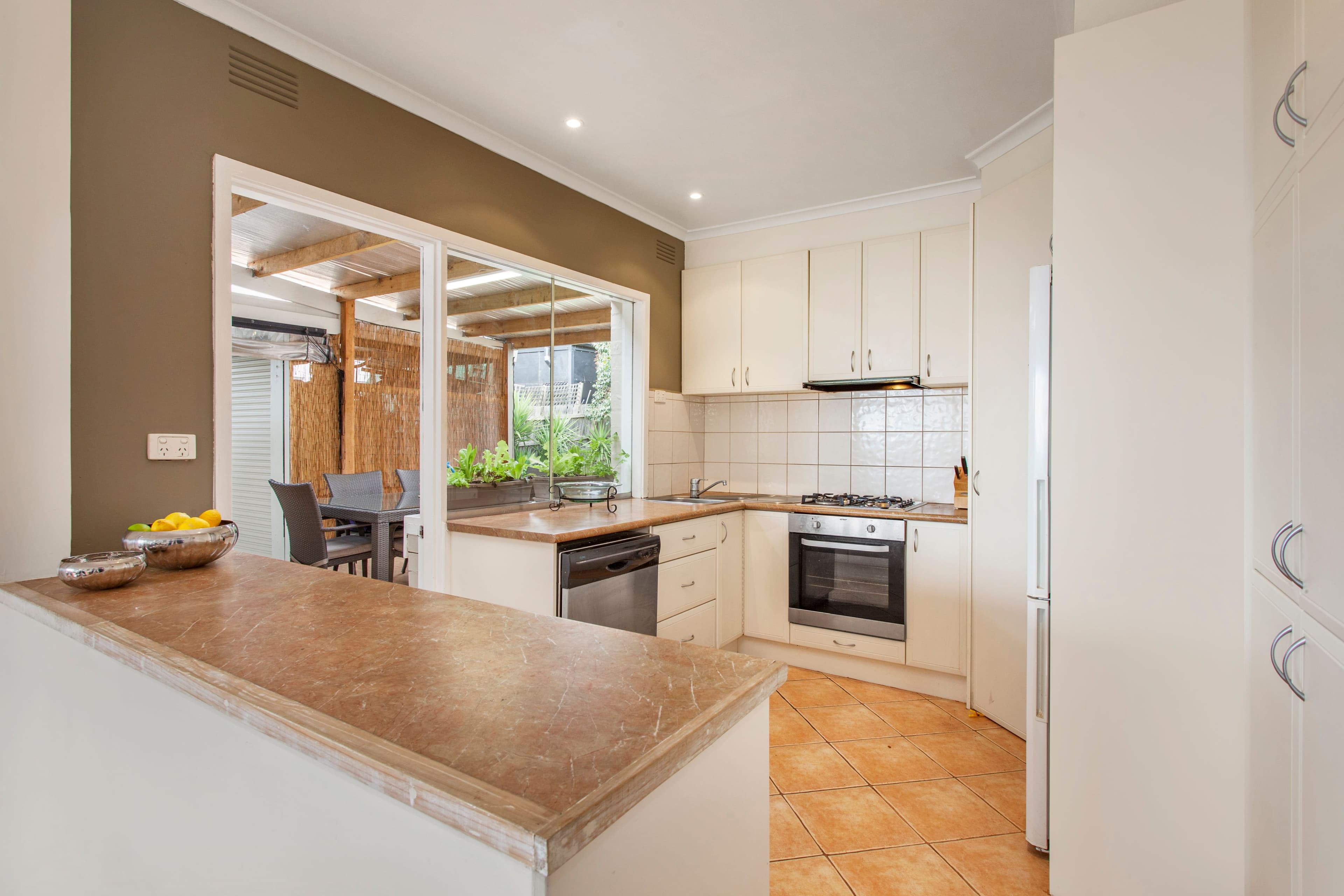2 Mayfair Avenue, Templestowe Lower VIC 3107, Templestowe Lower - Thumbnail 6