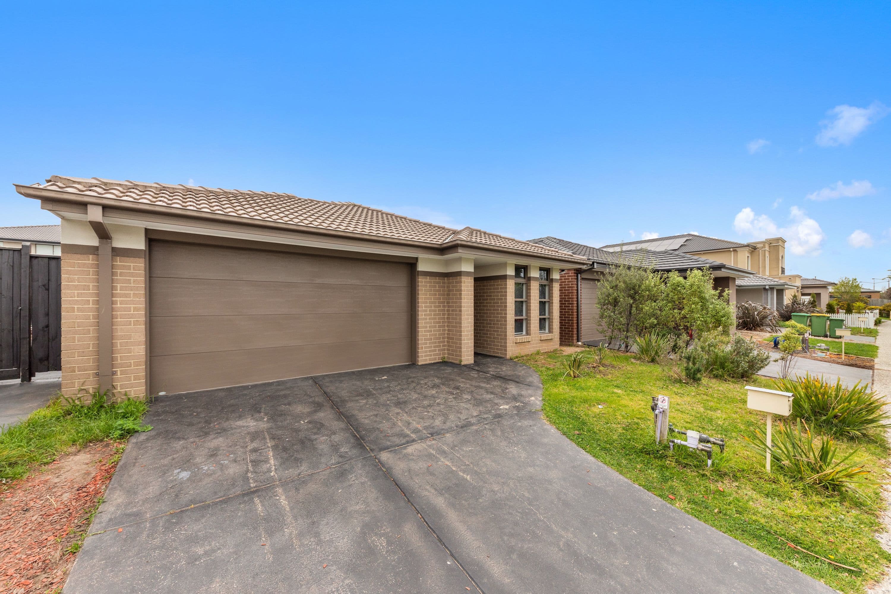 140 Henry Road, Pakenham VIC 3810, Pakenham - Thumbnail 2