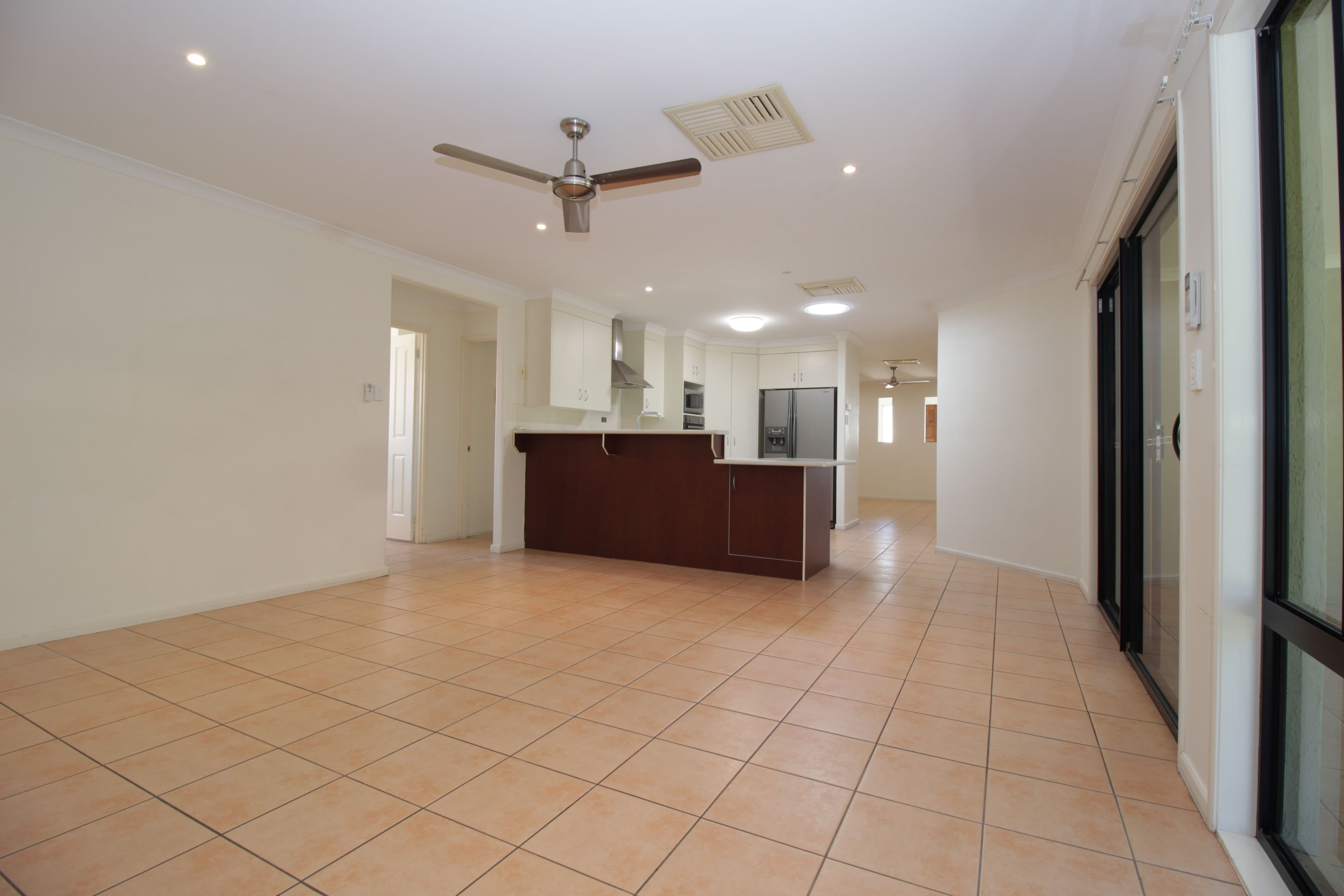 12 Staunton Street, Emerald QLD 4720, Emerald - Thumbnail 7