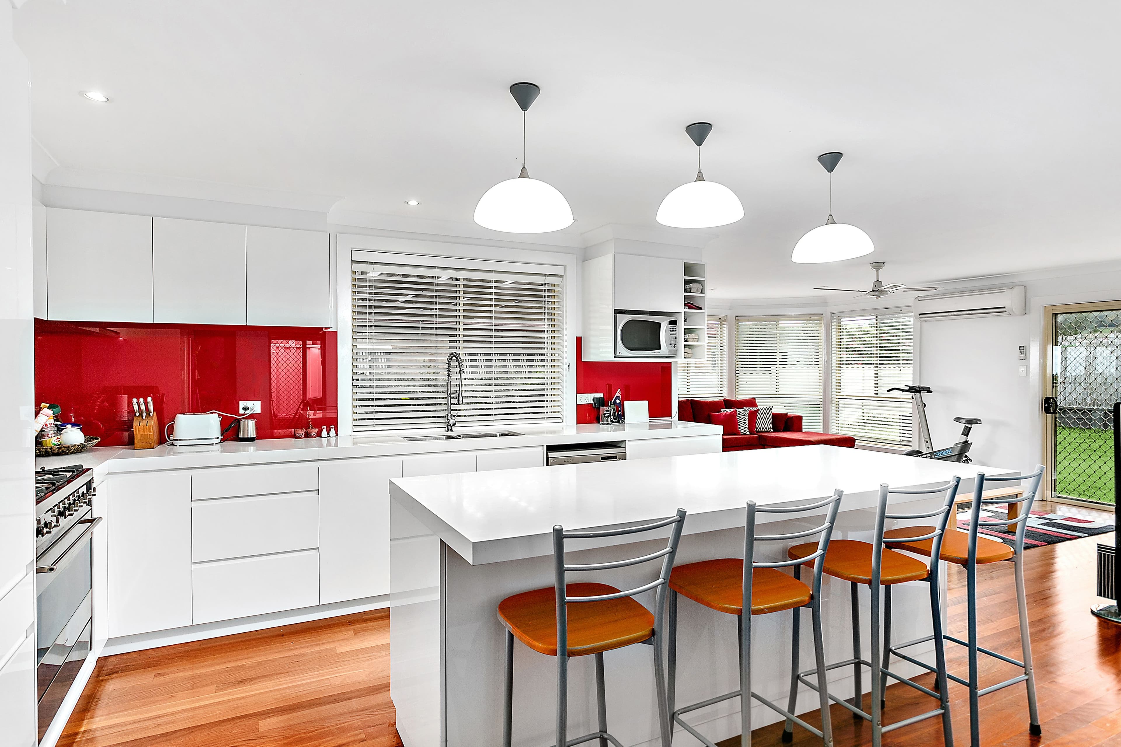 8 Mcinerney Avenue, Albion Park - Thumbnail 2