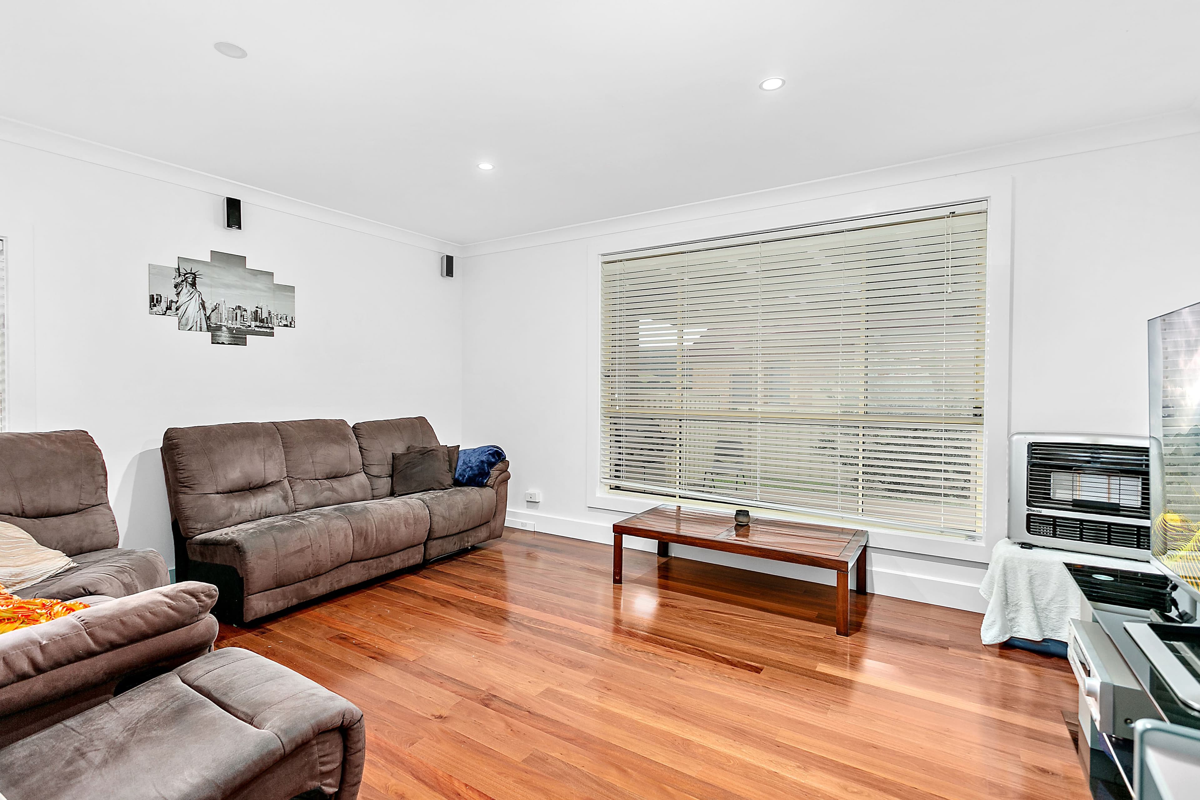 8 Mcinerney Avenue, Albion Park - Thumbnail 4