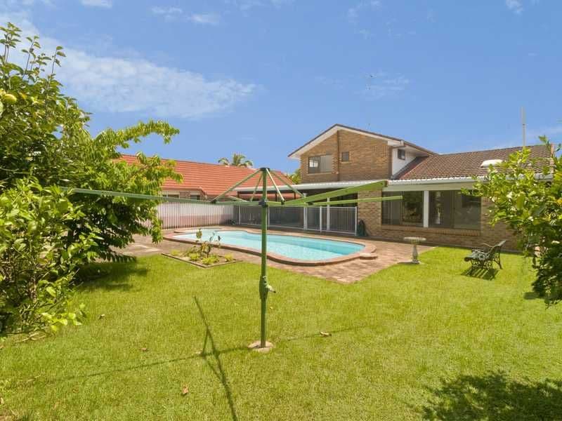 12 Japonica Drive, PALM BEACH QLD 4221, Palm Beach - Thumbnail 3