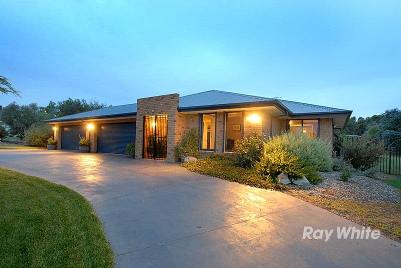 6 Radesin Rise, NARRE WARREN NORTH VIC 3804, Narre Warren North - Image 1