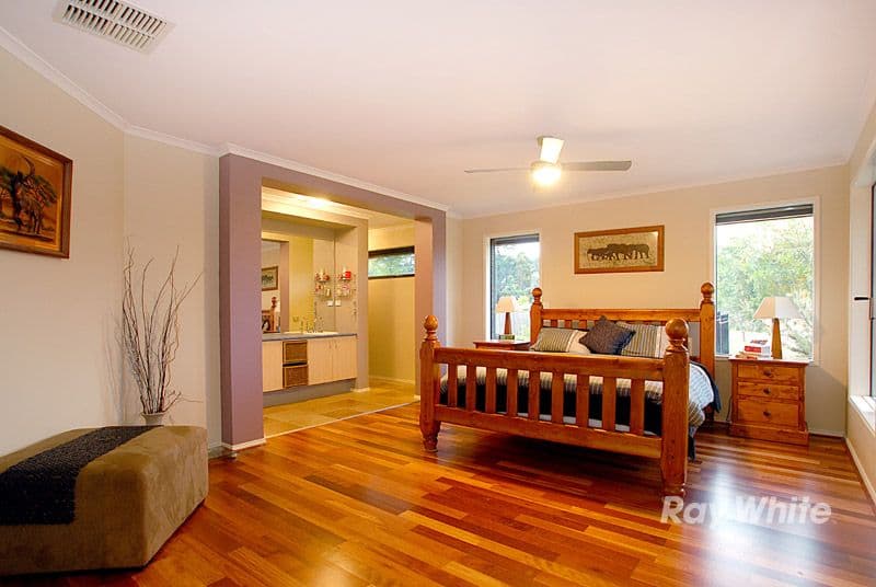 6 Radesin Rise, NARRE WARREN NORTH VIC 3804, Narre Warren North - Thumbnail 7