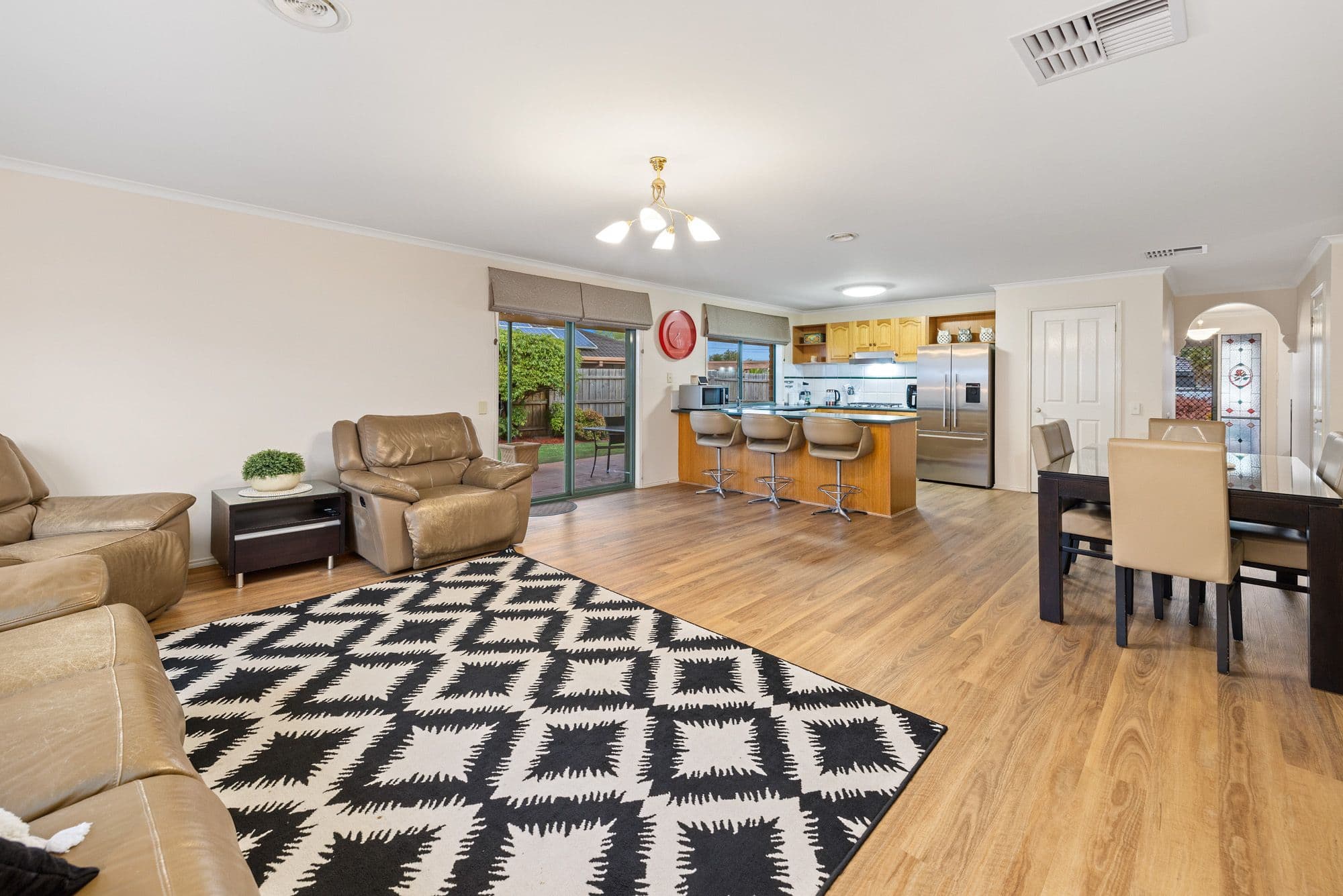 8 Wildflower Crescent, Hoppers Crossing VIC 3029, Hoppers Crossing - Thumbnail 5