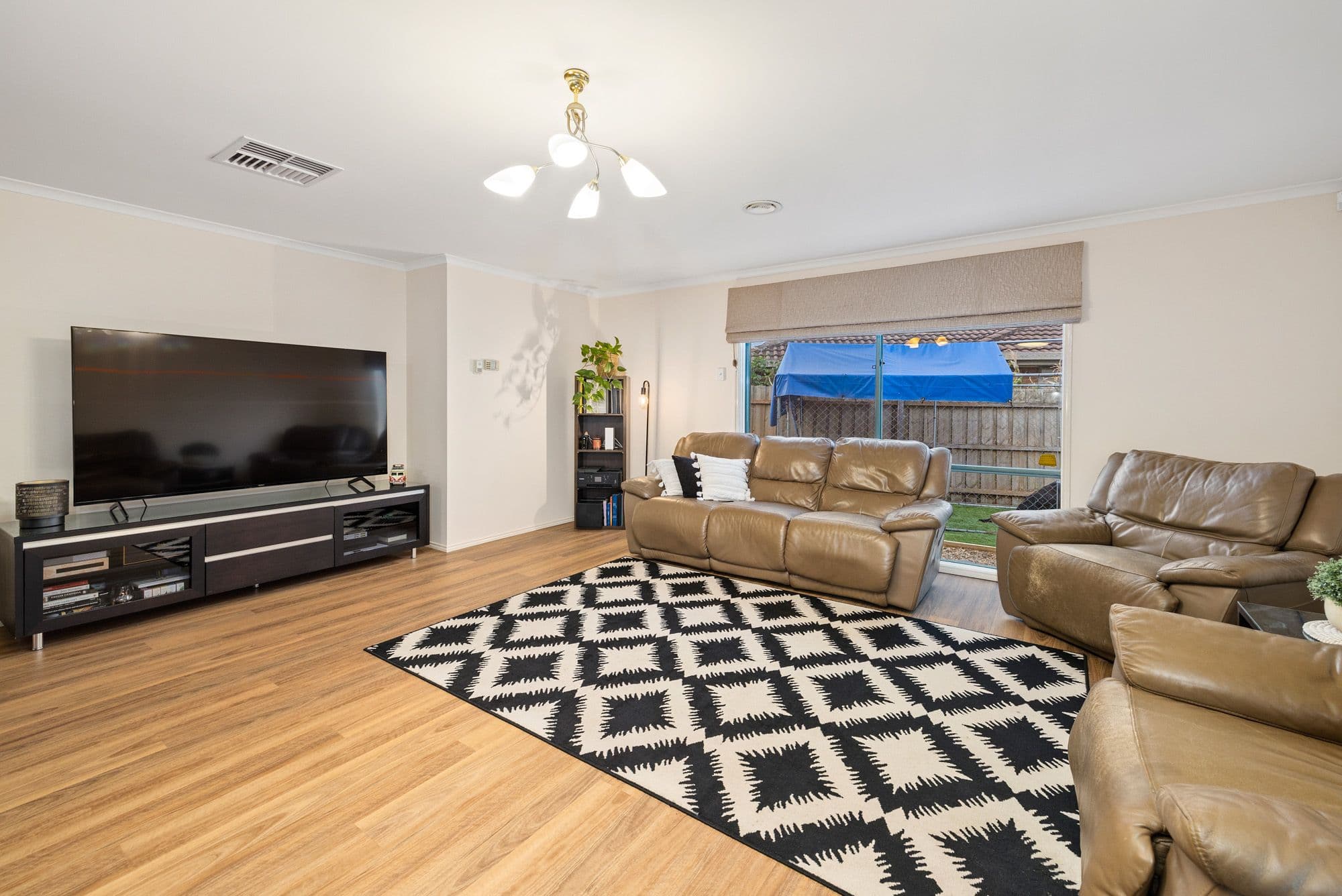 8 Wildflower Crescent, Hoppers Crossing VIC 3029, Hoppers Crossing - Thumbnail 6
