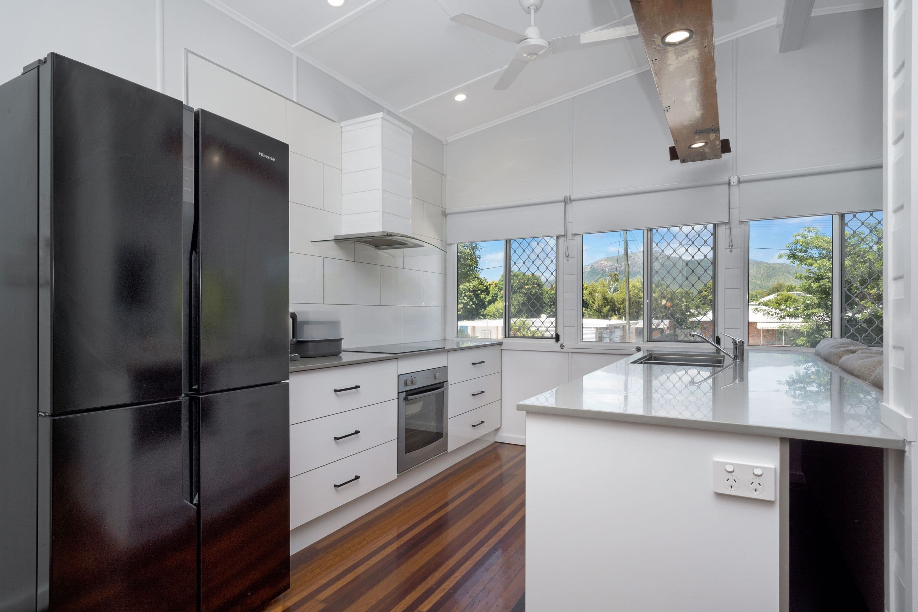 25 Werona Street, Mundingburra QLD 4812, Mundingburra - Image 1