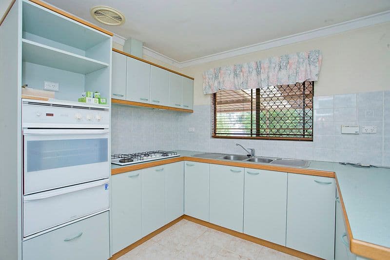 220a Blackadder Road, SWAN VIEW WA 6056, Swan View - Thumbnail 2