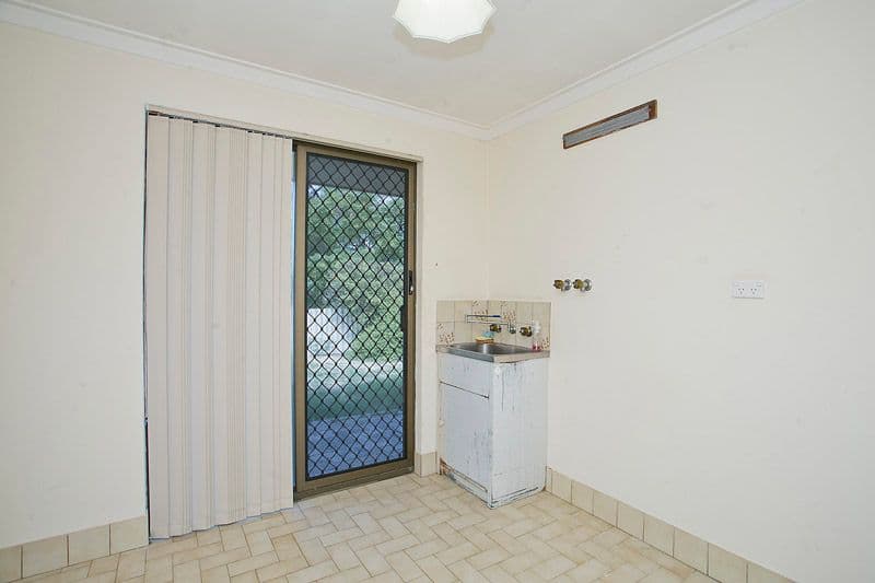 220a Blackadder Road, SWAN VIEW WA 6056, Swan View - Thumbnail 8