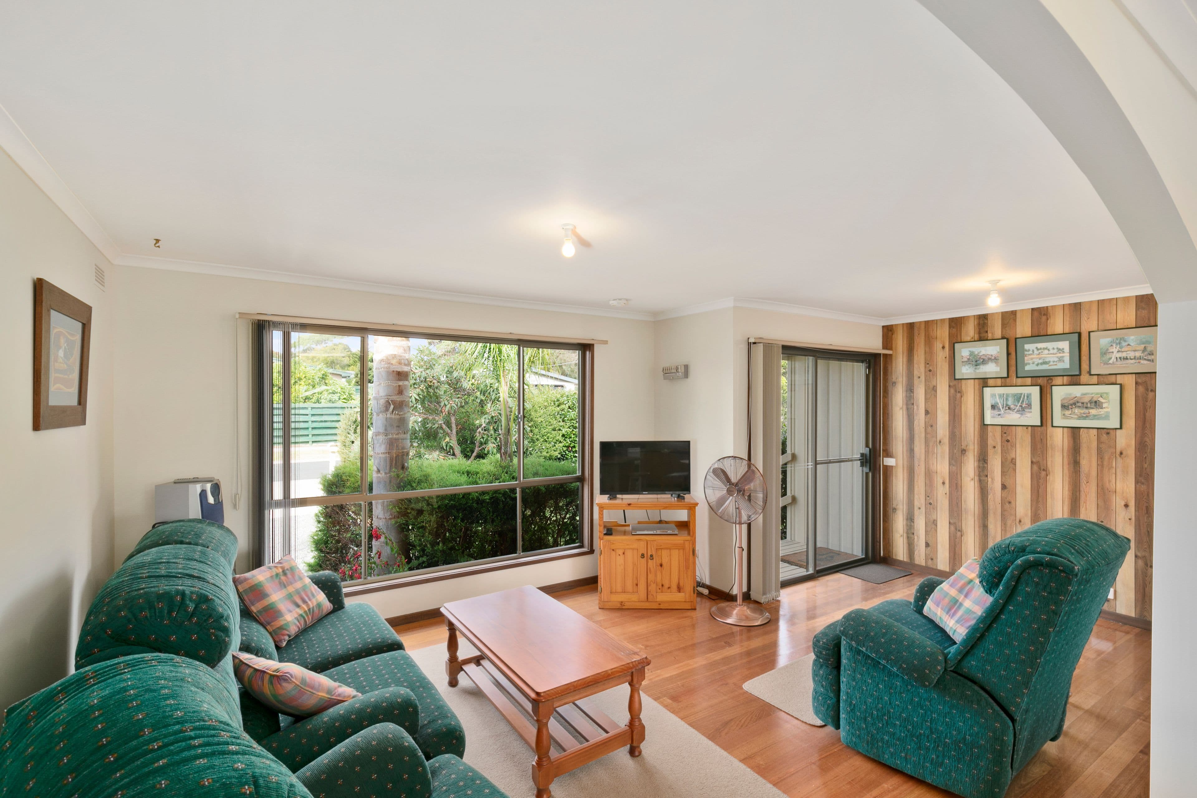 20 Pine Avenue, Cowes VIC 3922, Cowes - Thumbnail 4