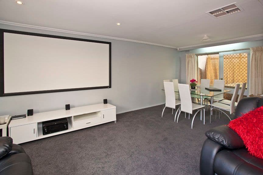 21 Vinen Road, SCORESBY VIC 3179, Scoresby - Thumbnail 3