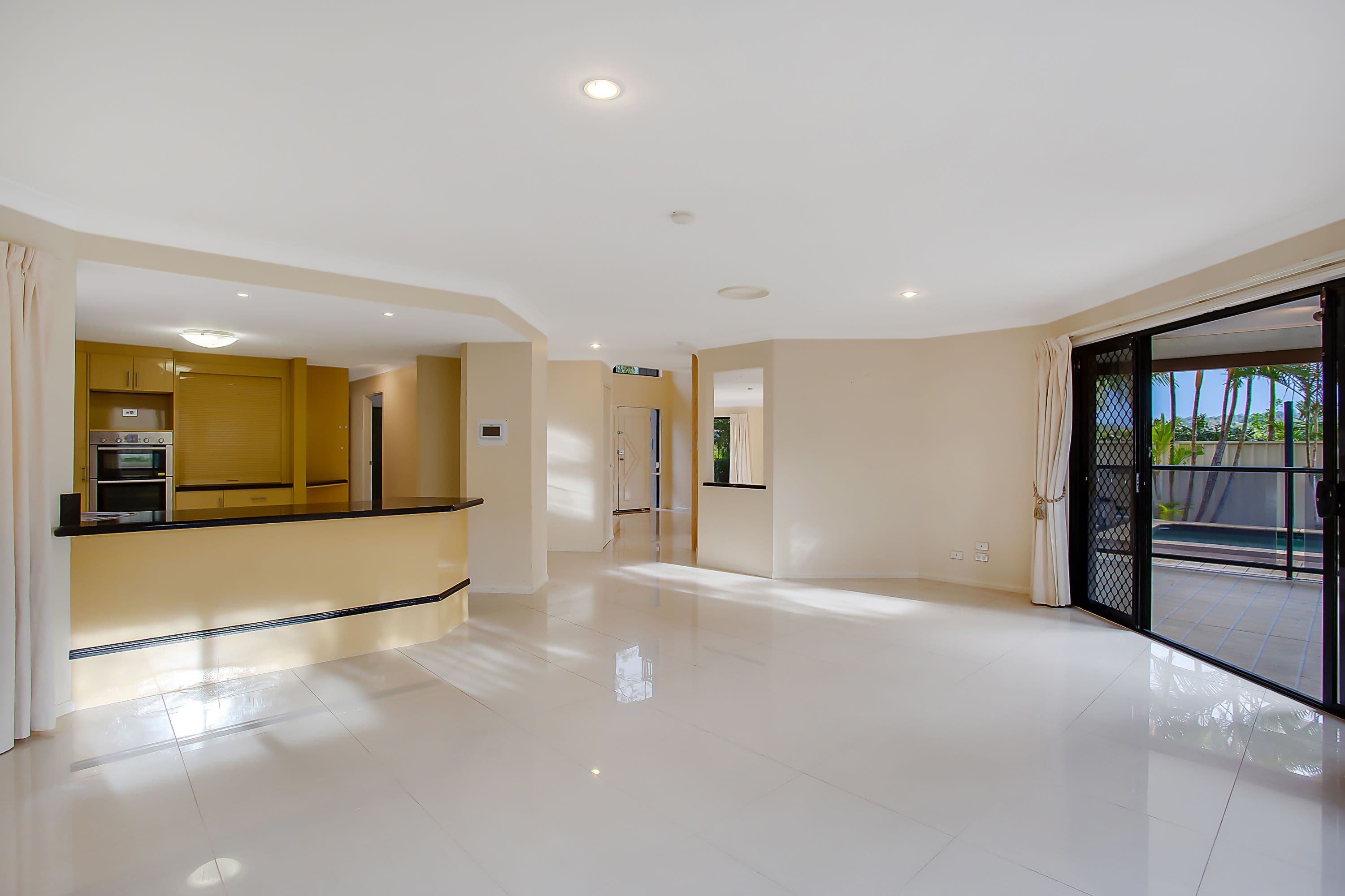 24 Ingles Circuit, Arundel QLD 4214, Arundel - Thumbnail 4