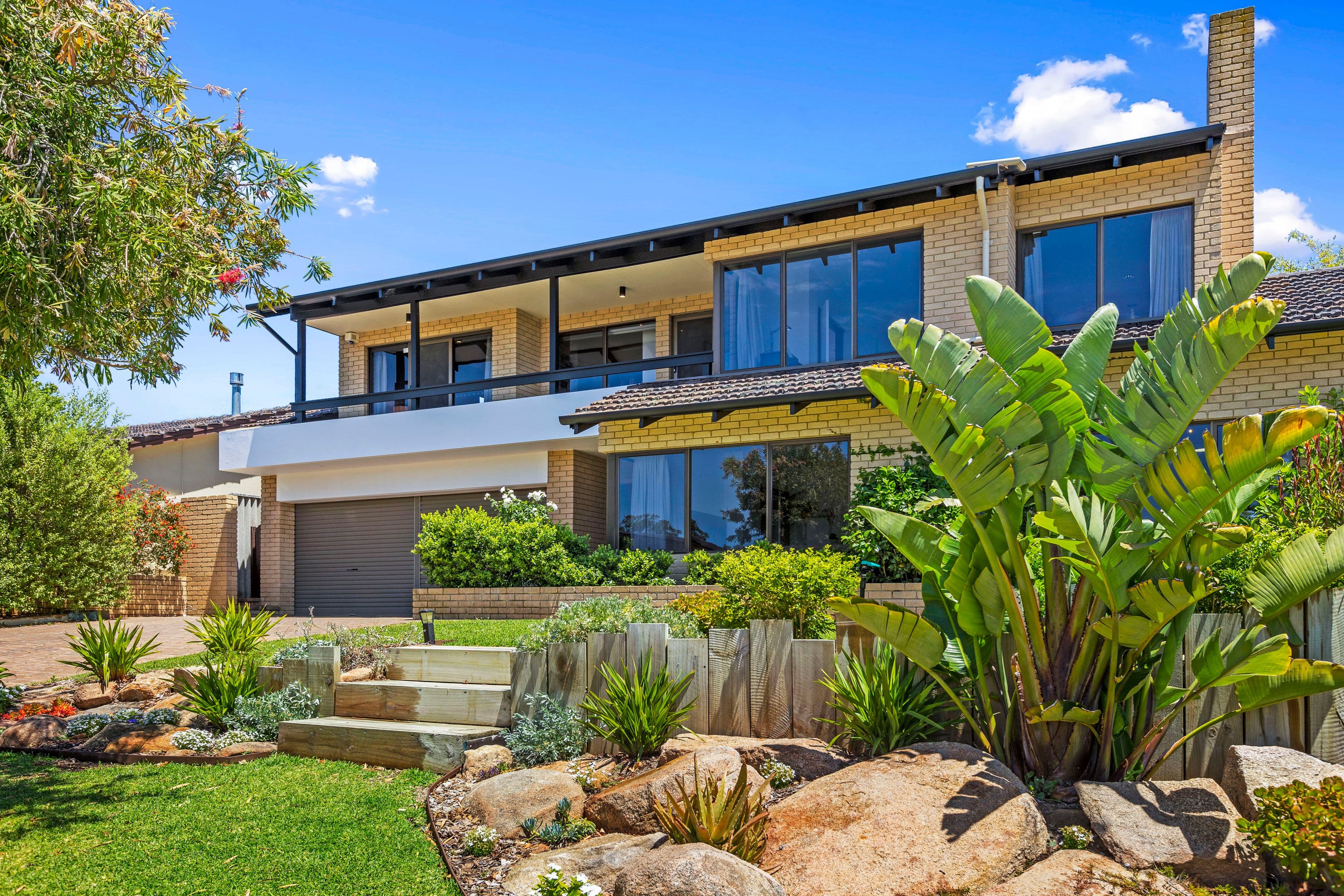 35 Mantua Crescent, Churchlands WA 6018, Churchlands - Thumbnail 2