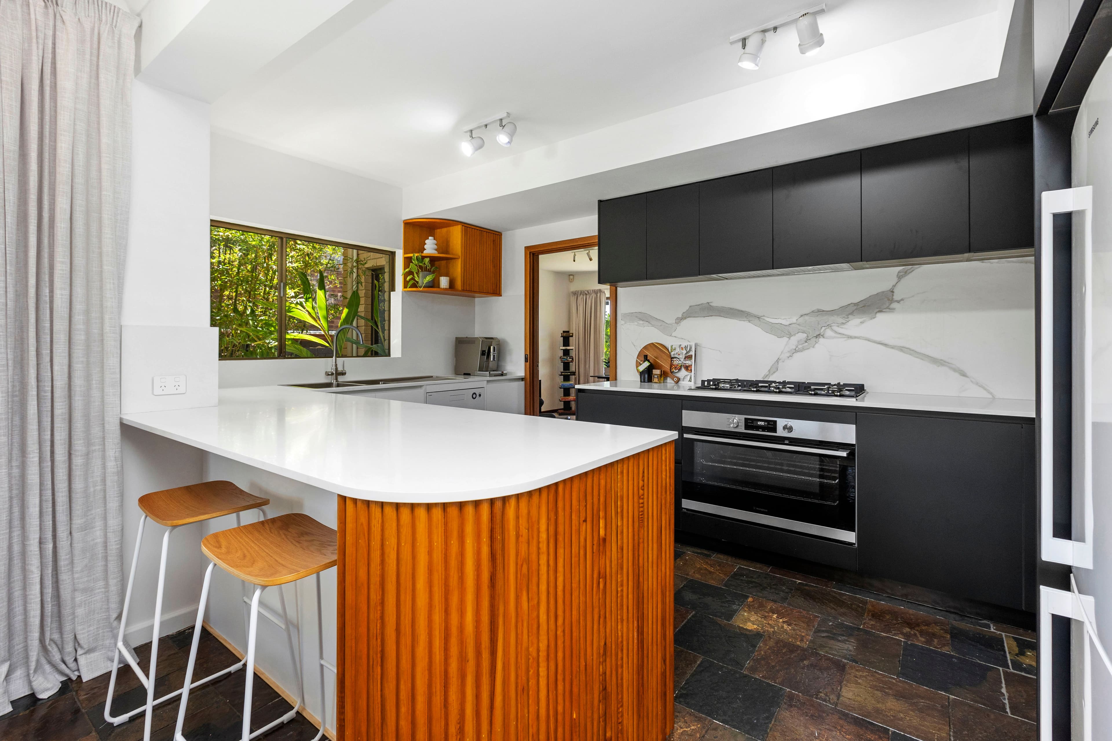 35 Mantua Crescent, Churchlands WA 6018, Churchlands - Thumbnail 7