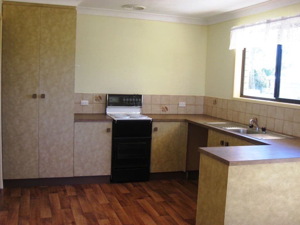 13 Edward Street, GOOMBUNGEE QLD 4354, Goombungee - Thumbnail 2