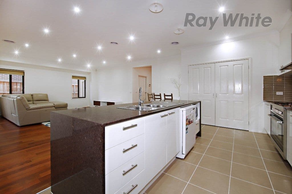 14 Banbury Street, Point Cook VIC 3030, Point Cook - Thumbnail 5
