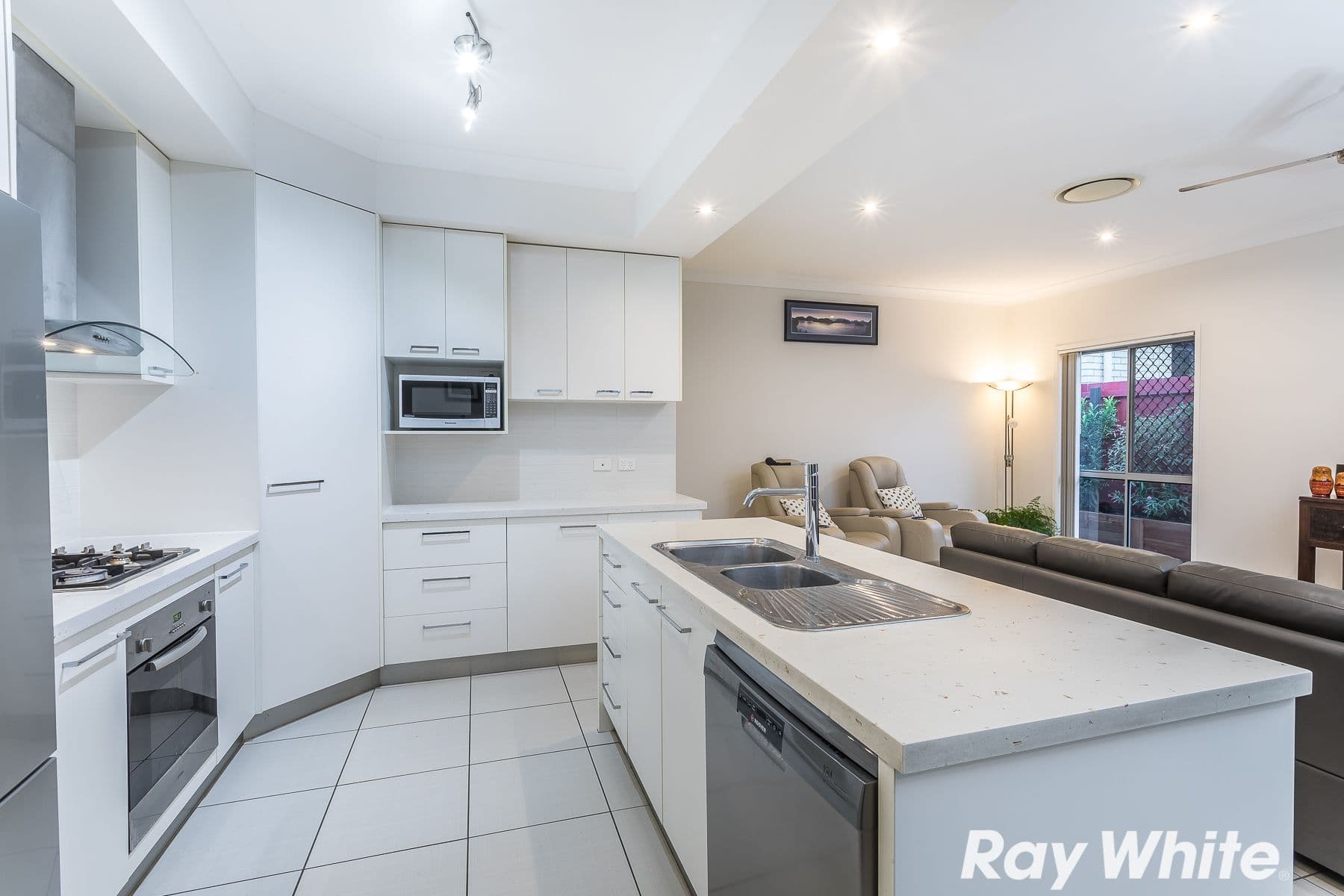 12 Parkway Crescent, Murrumba Downs QLD 4503, Murrumba Downs - Thumbnail 4