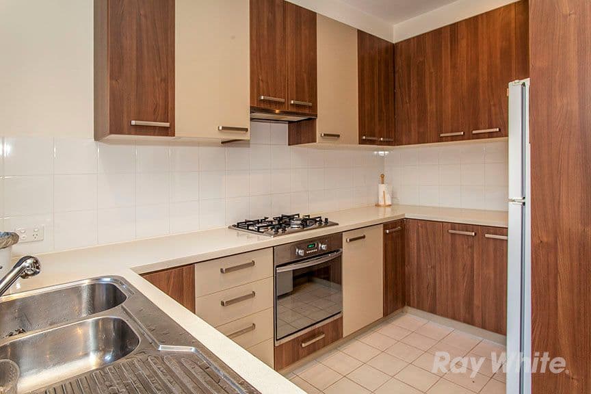 2 Lee Parade, Mitcham VIC 3132, Mitcham - Thumbnail 3