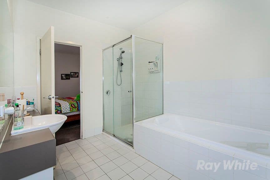 2 Lee Parade, Mitcham VIC 3132, Mitcham - Thumbnail 4